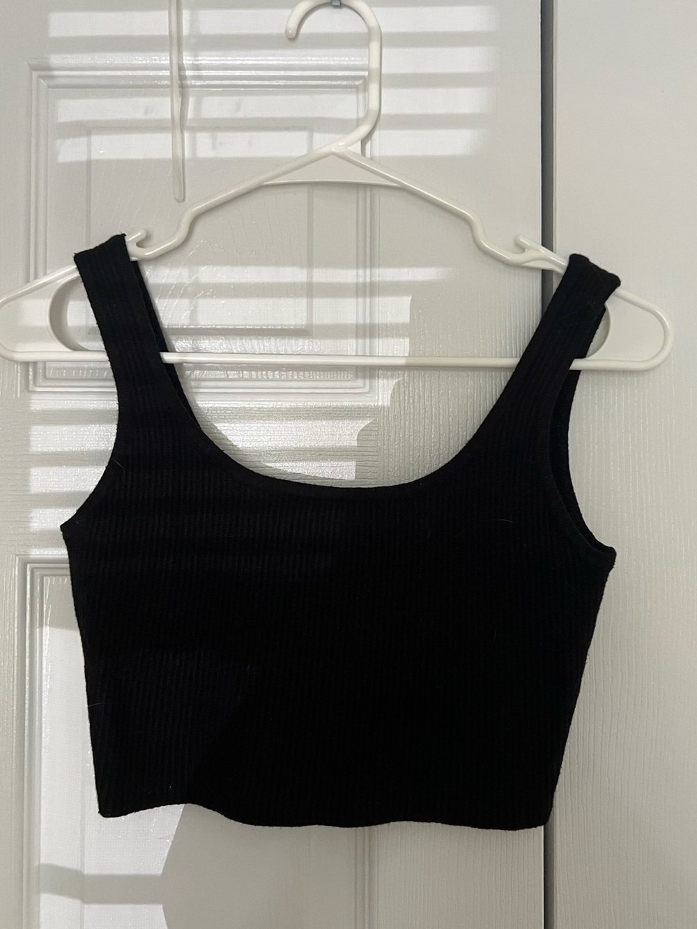 Black Square Neck Ribbed Crop Tank Top